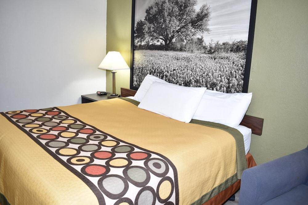 Super 8 By Wyndham Fredericksburg Hotel Exterior foto